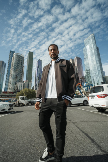 LW001 - Gallant Bomber