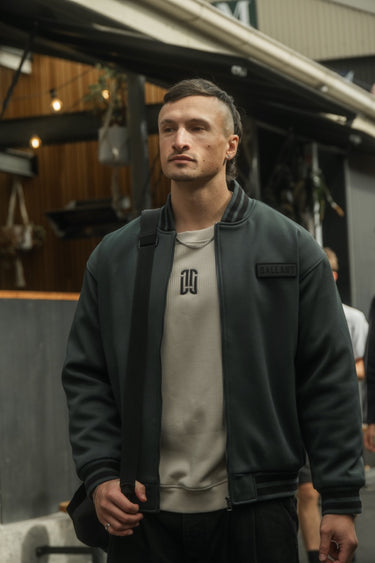 LW001 - Gallant Bomber